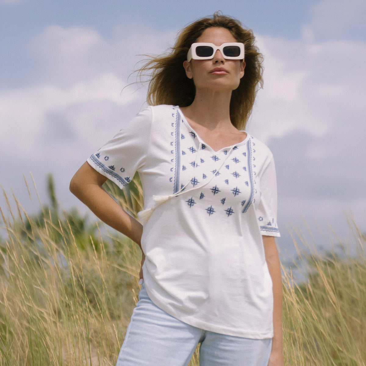 Maglia donna in cotone con nappine e stampa Admas 43523