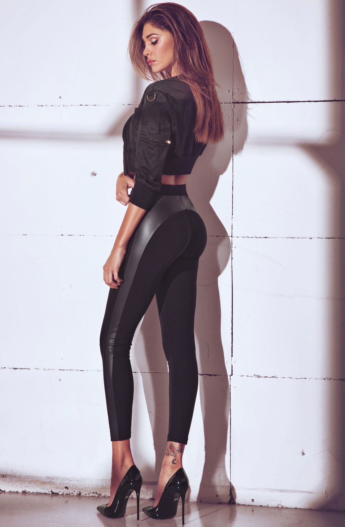 Leggings Jadea 4783 in cotone elasticizzato con inserti eco pelle nero