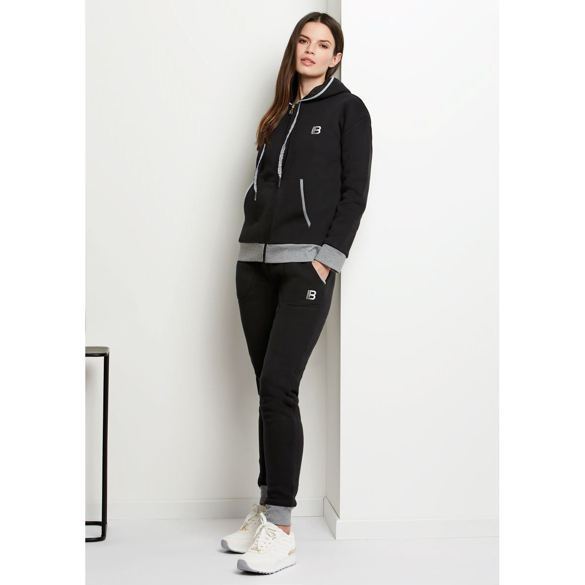 Tuta donna felpata nera Laura Biagiotti BOS 96580S