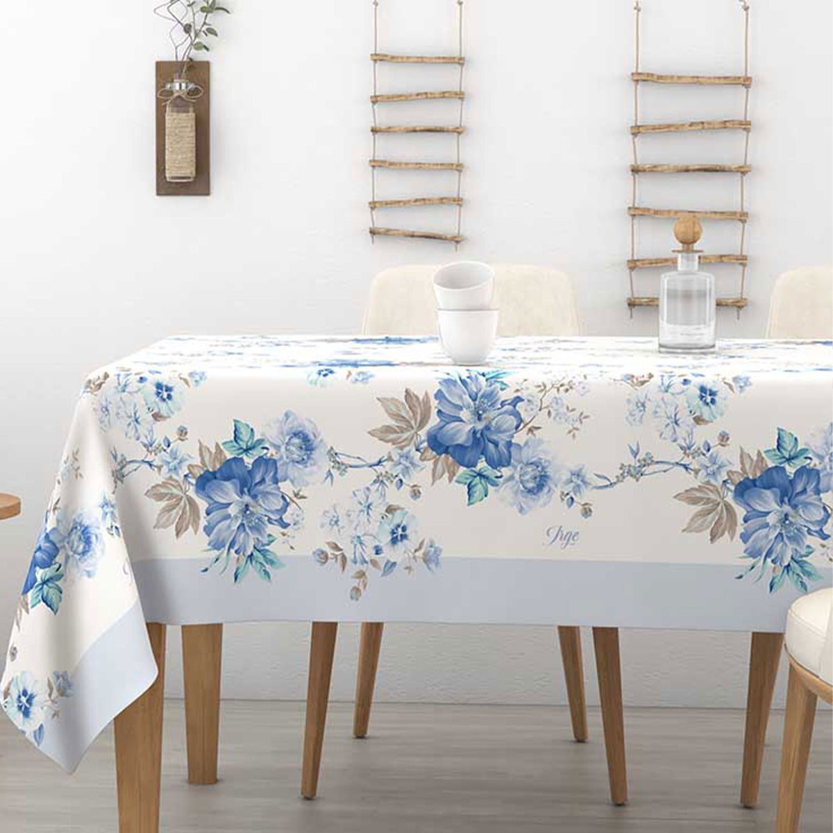 Tovaglia 100% cotone fiori Alba Camelia Irge colore celeste