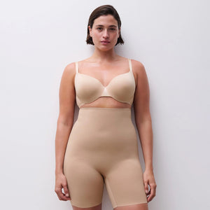 Guaina a pantaloncino contenitiva e modellante Chantelle C35070