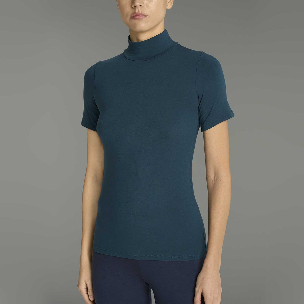 Maglia donna MC collo alto in ecoviscosa calda e morbida Ragno D794AY