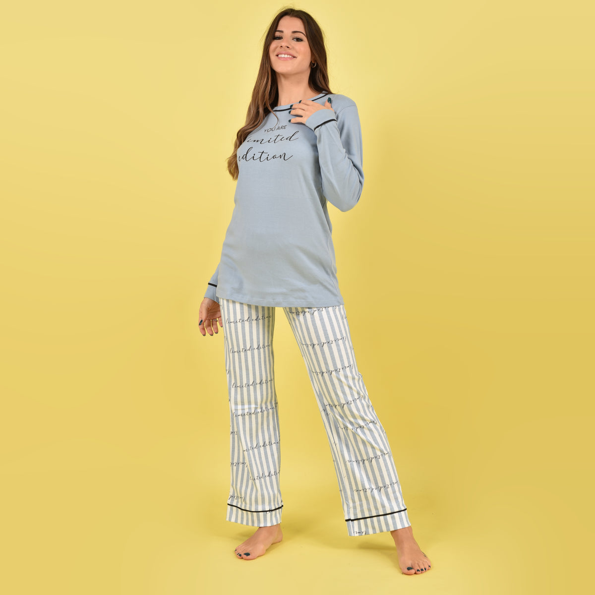 Pigiama Love and bra maglia celeste pantalone gessato a palazzo 52699 celeste