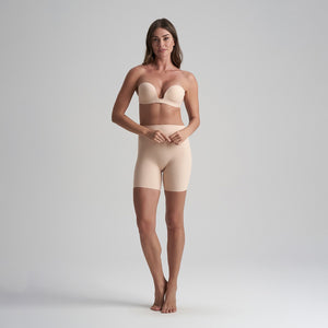 Pantaloncino modellante con scollo sul retro Bye bra low back mid waist short