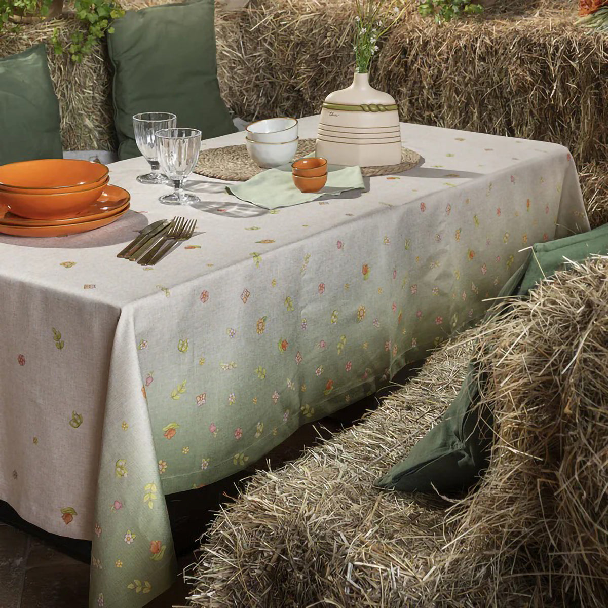 Tovaglia antimacchia fantasia floreale Country Thun
