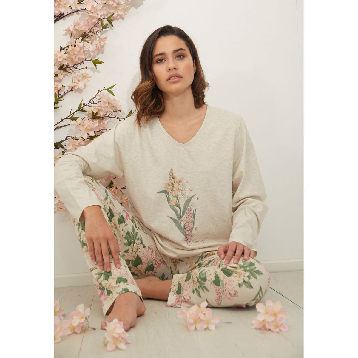 Pigiama donna Admas 55811 lungo stampa fiori beige