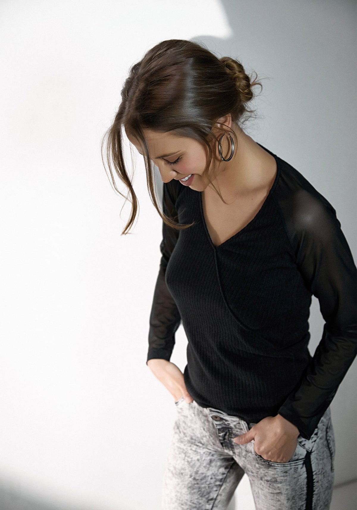 Maglia a coste con maniche in tulle semitrasparente Jadea 4655