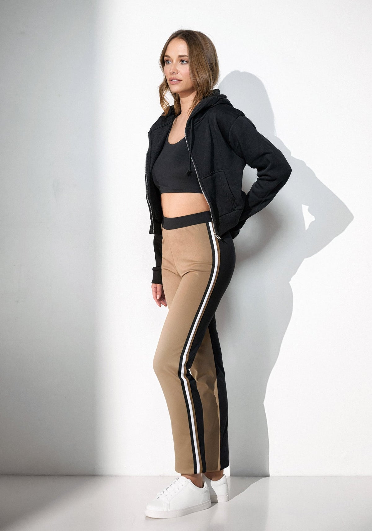 Leggings bicolore con fascia laterale Jadea 4660