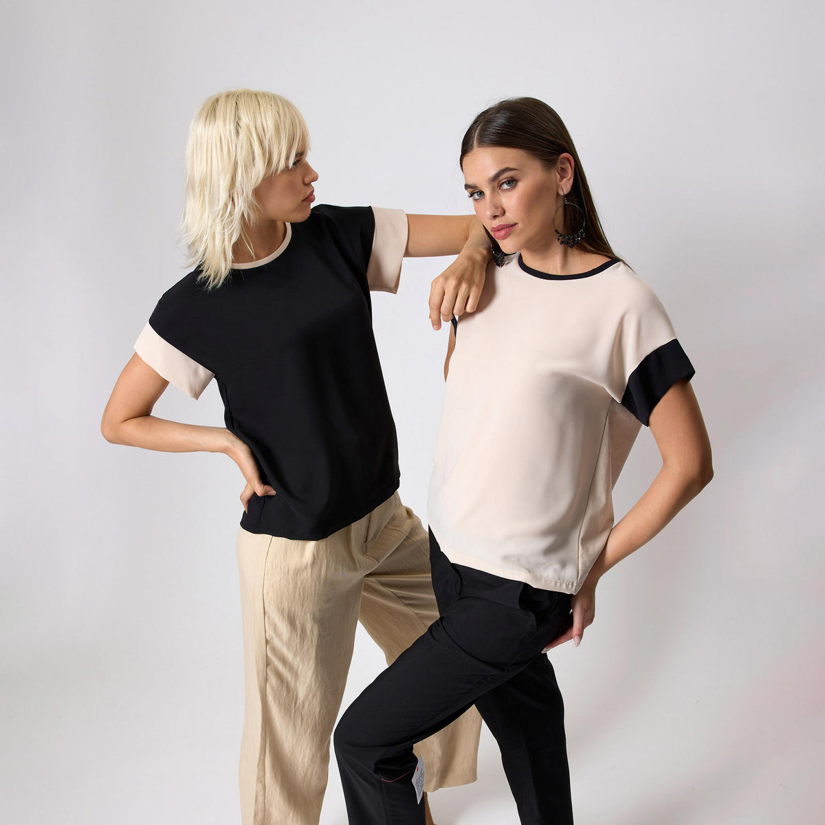 Maglia donna Bicolore con giro sceso in tessuto chiffon Jadea 4764