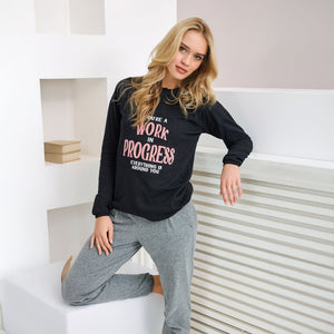 Pigiama donna realizzato in caldo cotone scollo a serafino con scritta pop Jadea 5208 