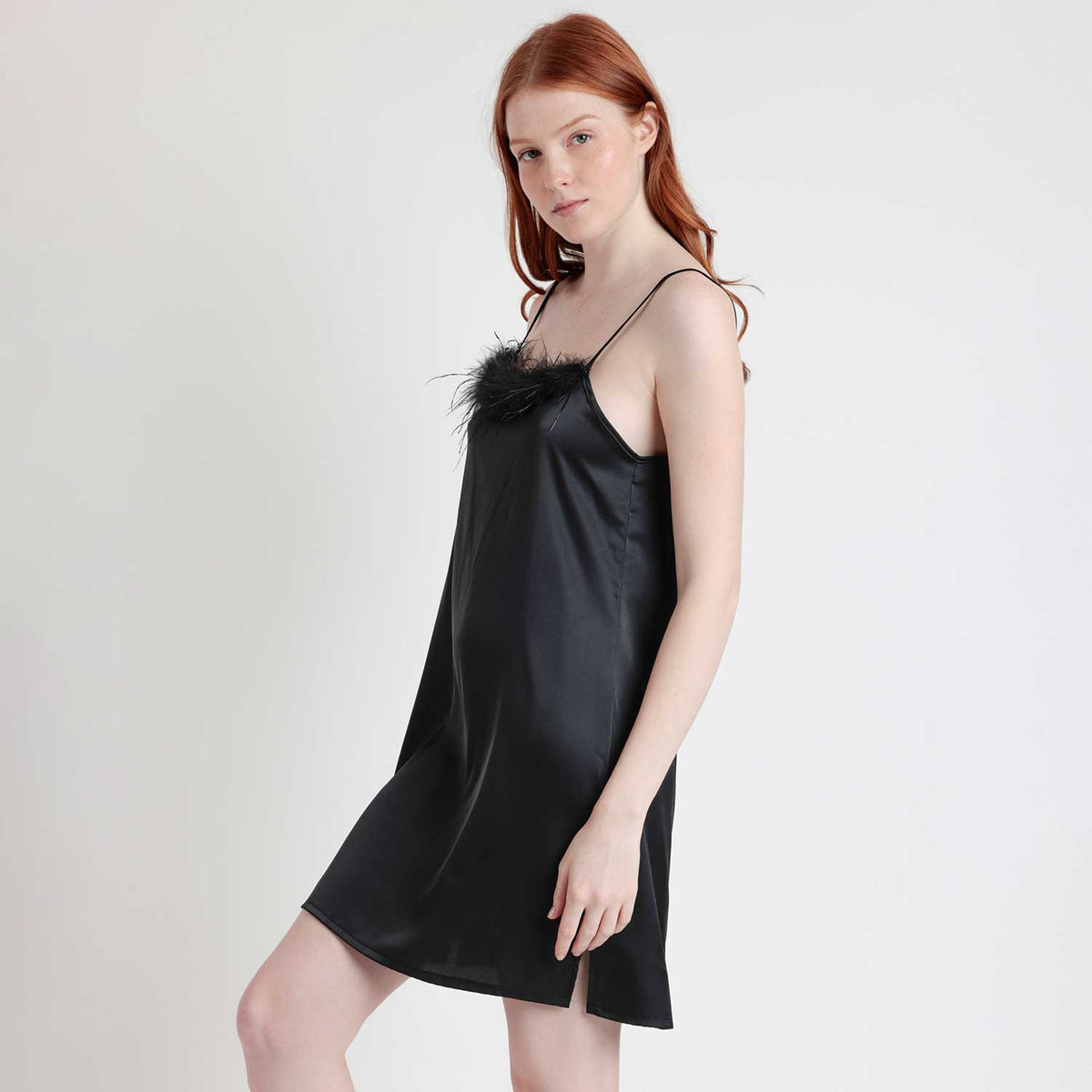 Camicia da notte in raso dettagli piume Admas 61322