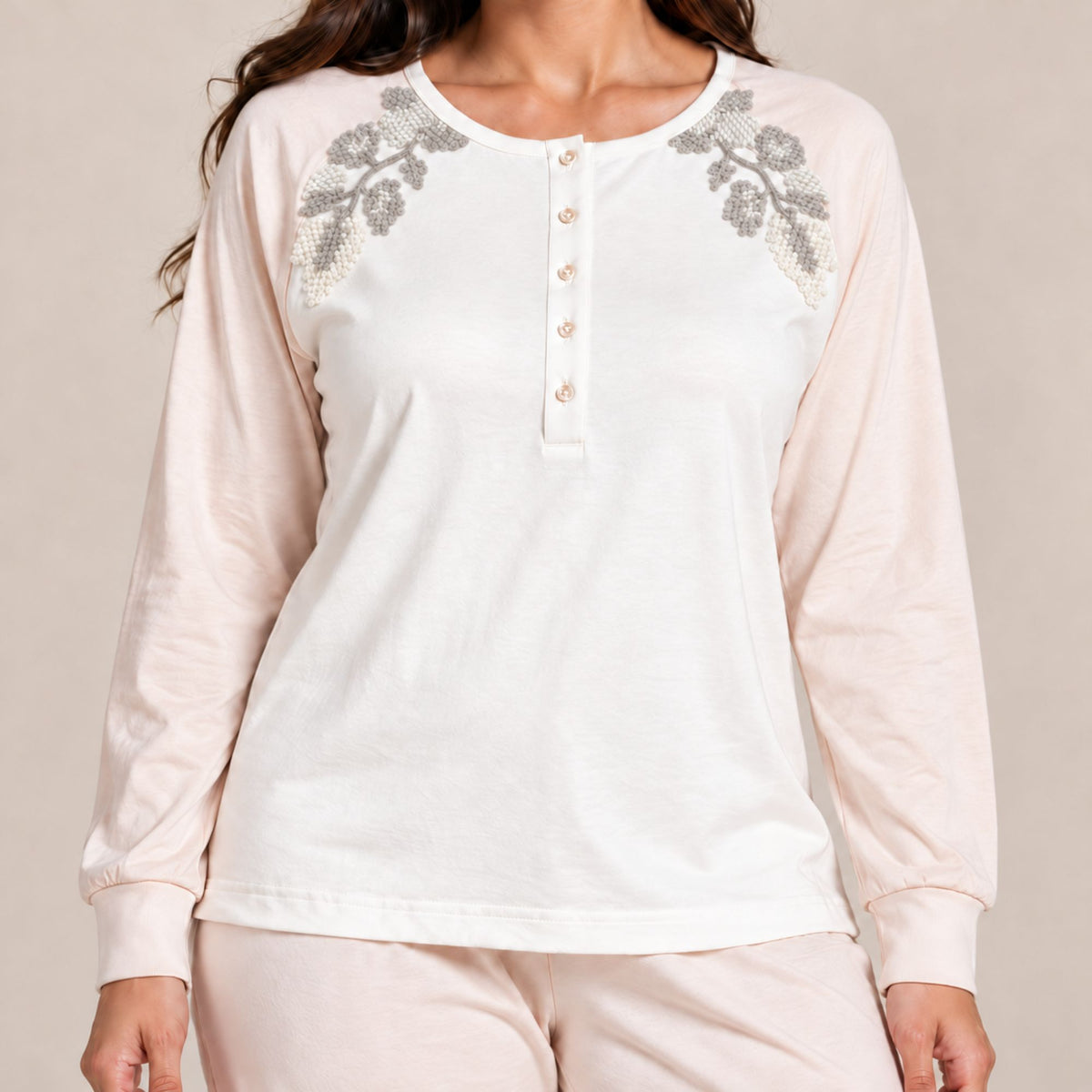 Pigiama donna caldo cotone scollo serafino con ricami Lunatica 62118