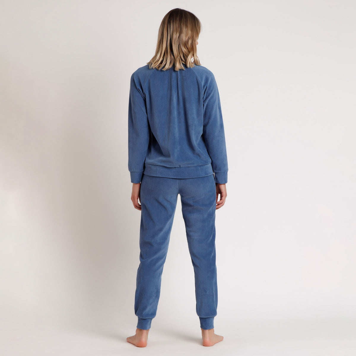 Pigiama Donna in Velluto a Costine con Collo Alto e Scollo a Serafino Asmas 62659