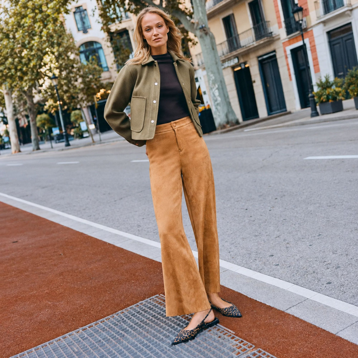 Pantalone donna scamosciato vita alta a palazzo Ysabel Mora 70477