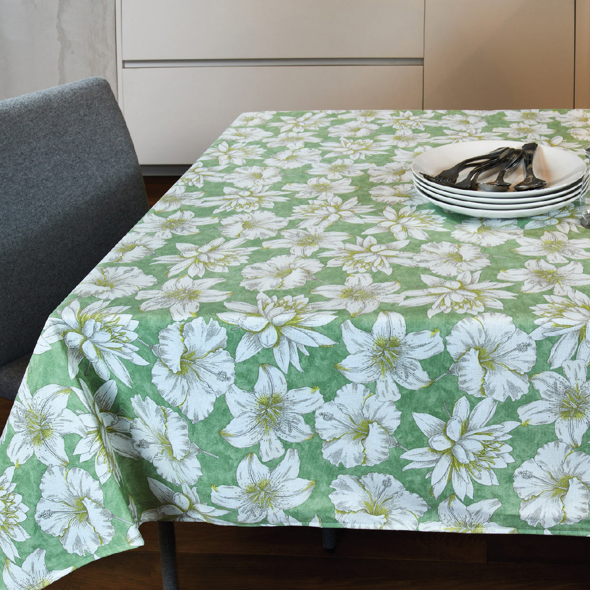 Tovaglia Vingi Armonia cod.A12 Var. B verde gigli cotone