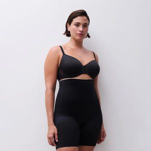 Guaina a pantaloncino contenitiva e modellante Chantelle C35070