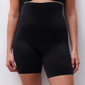 Guaina a pantaloncino contenitiva e modellante Chantelle C35070