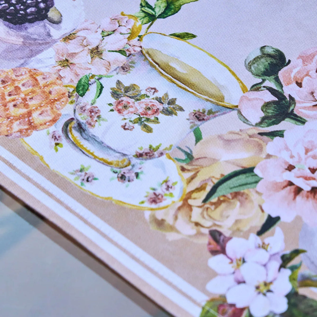 Centrotavola in cotone a fiori Vingi 90*90 dis. 4