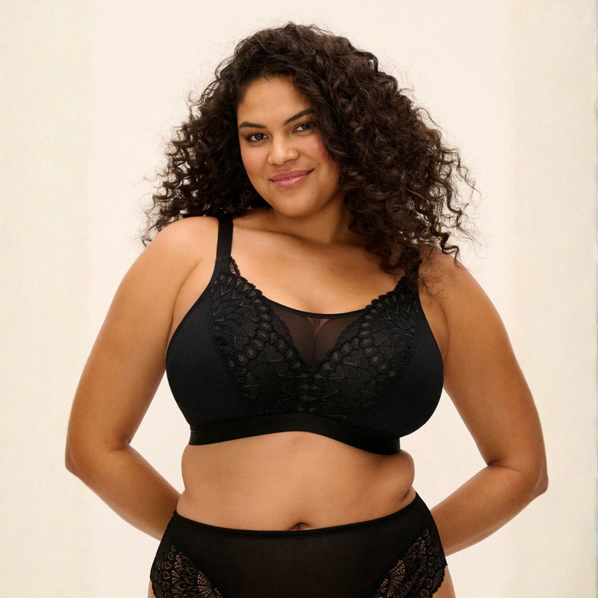 Bralette in pizzo senza ferretto Elomi EL303317