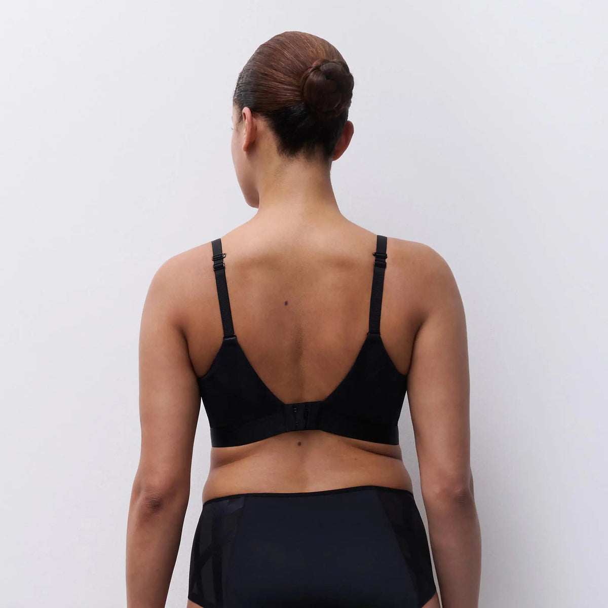 Reggiseno senza ferretto in tulle lavorato Chantelle C15XP0