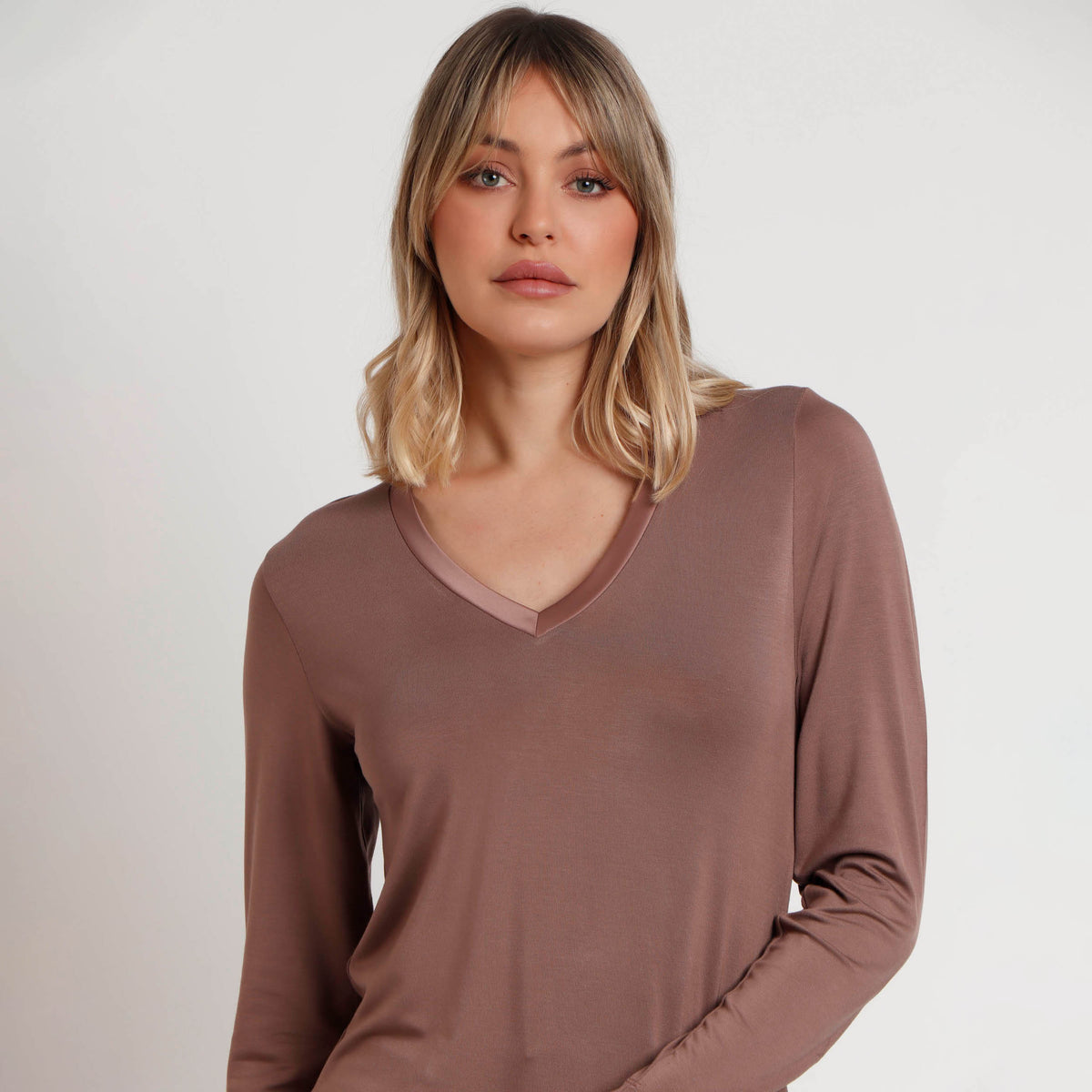 Maglia donna Admas 43496 a V manica lunga sottogiacca