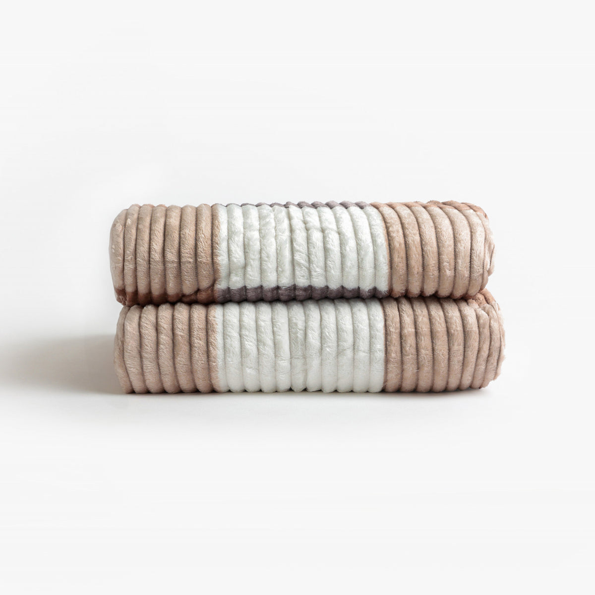 Coperta in pile rigato a quadroni Admas 69039
