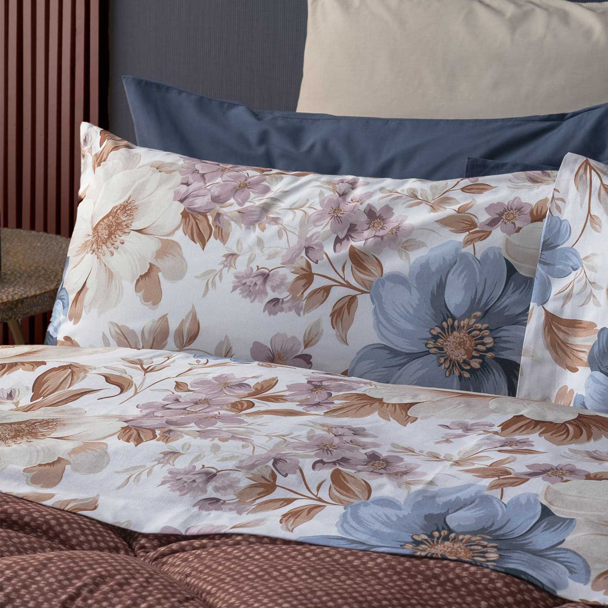 Completo letto in cotone fantasia floreale Di Maestro Sonya 