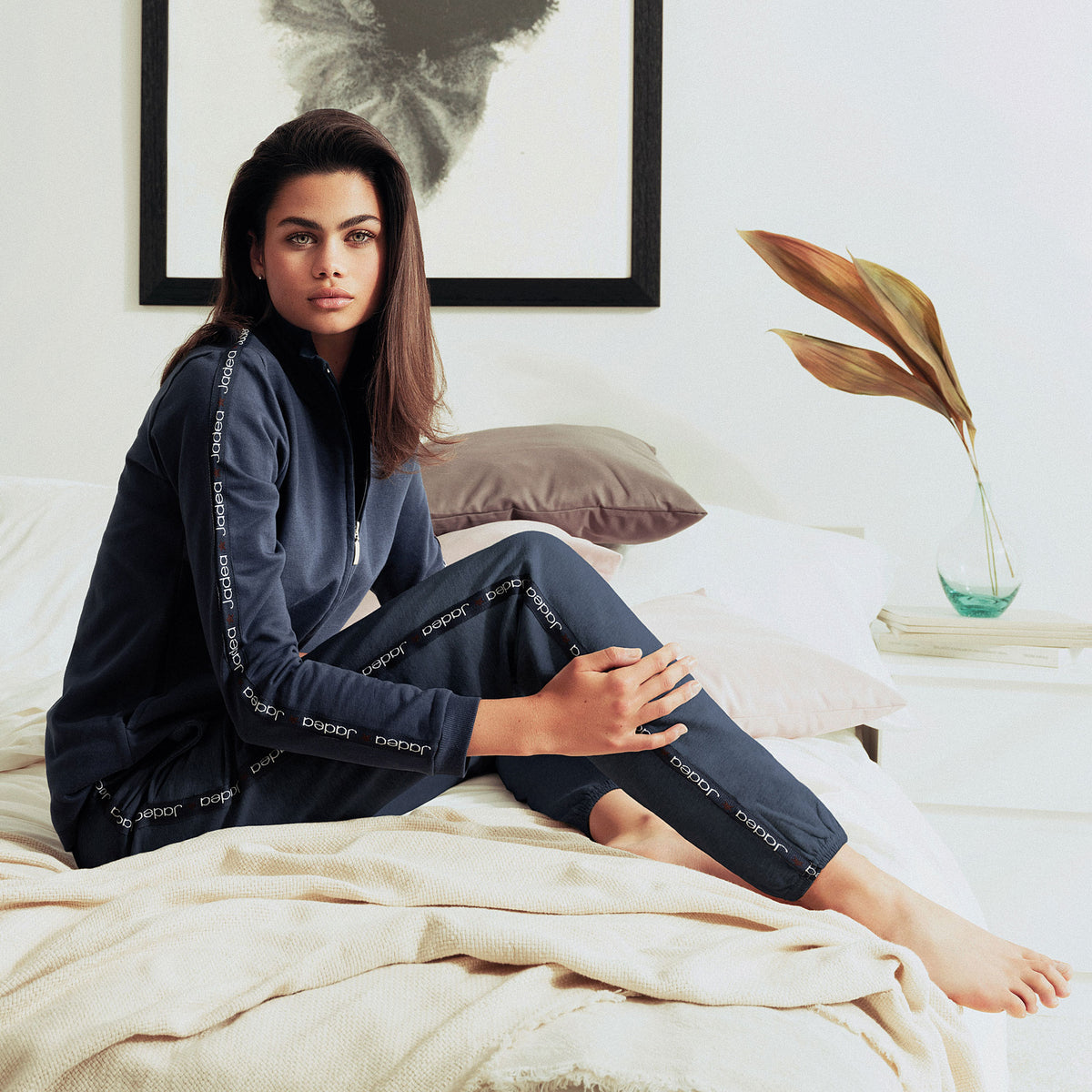 Tuta donna Jadea 5146 in cotone felpato blu denim giacca con zip