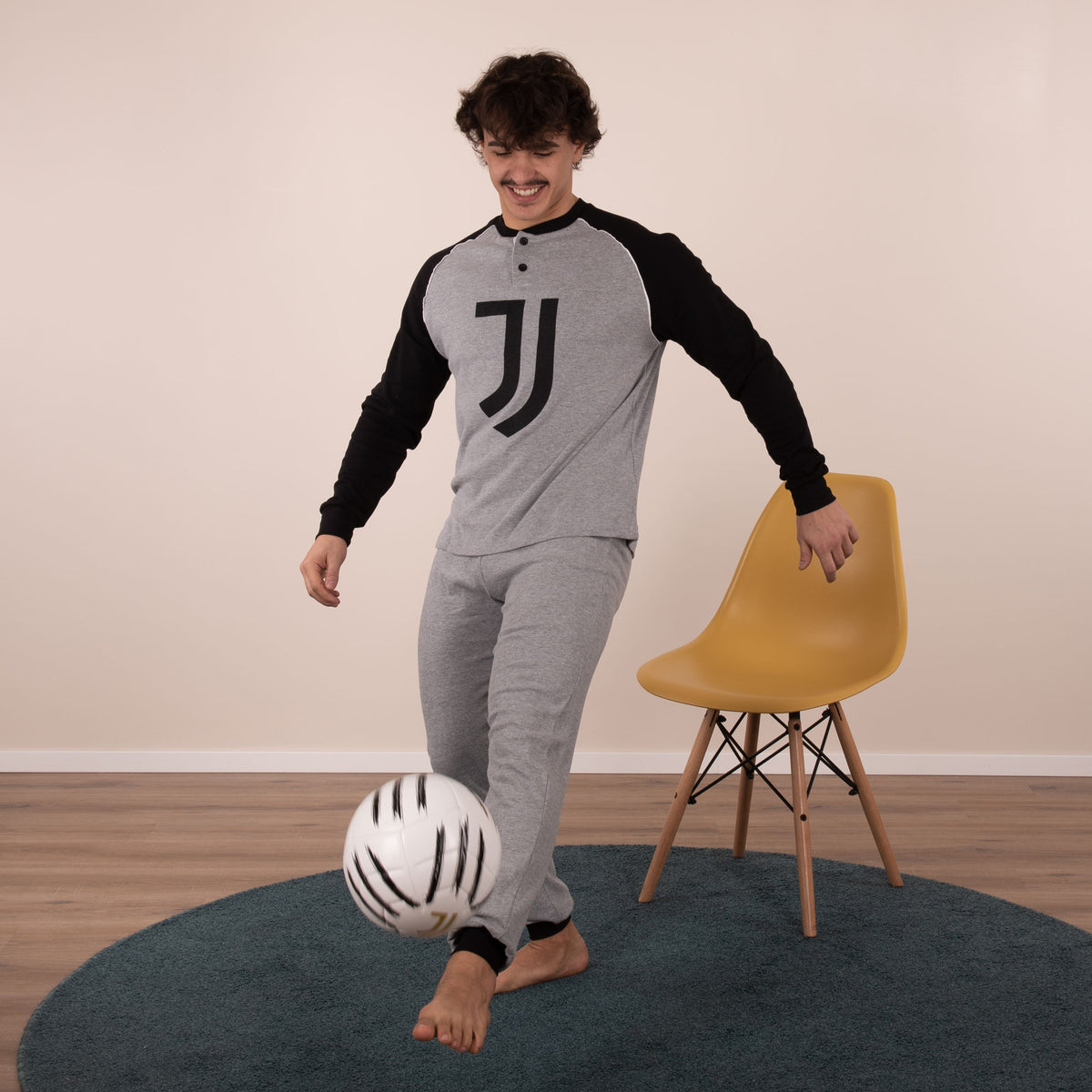 Pigiama uomo Juventus serafino caldo cotone B2JU14116 grigio