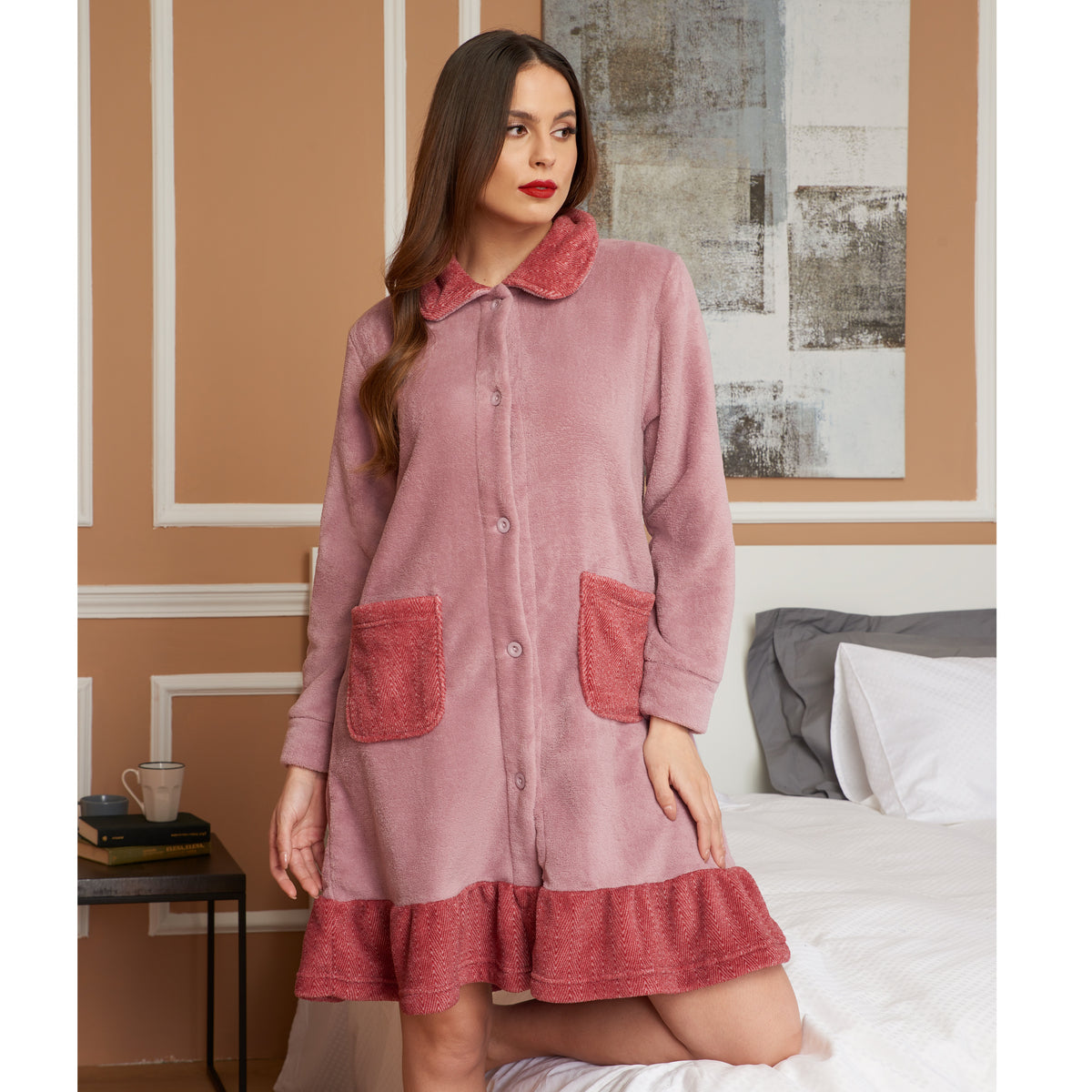 Vestaglia con bottoni e tasche in caldissimo coral rosa Karel se3461