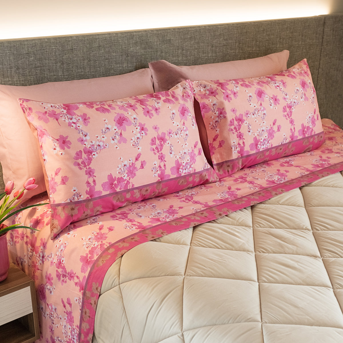Completo letto matrimoniale floreale in 100% cotone Biancaluna Sibilla