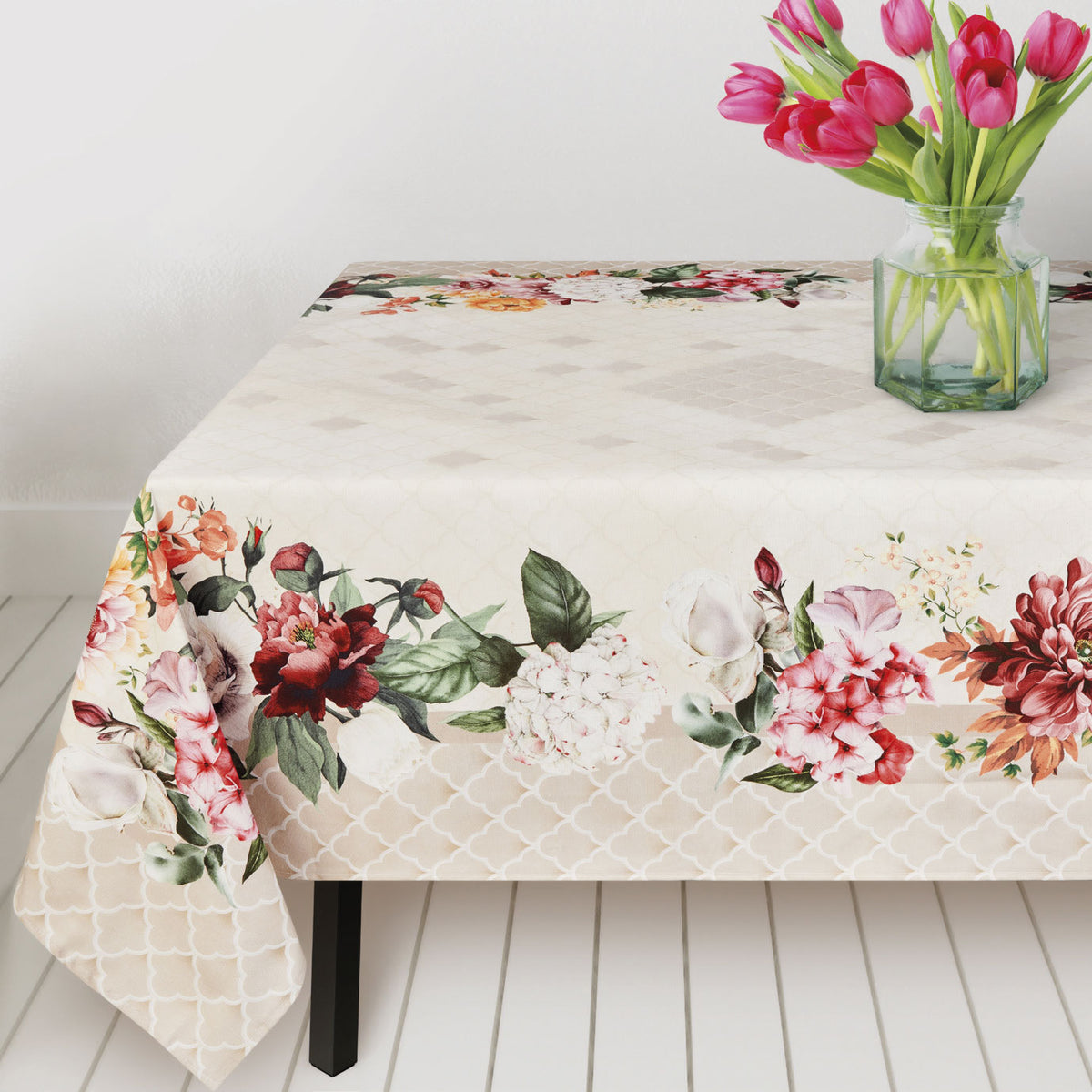 Tovaglia Vingi Tiffany cod.A15 in cotone con fiori