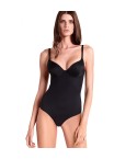 Body Lormar mousse coppa c con ferretto taglio laser fronte nero modella