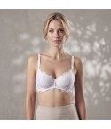 Reggiseno balconcino Lormar Favoloso in pizzo coppa C fronte bianco modella
