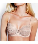 Reggiseno Sièlei 1772 con ferretto coppa C D in pizzo fronte modella