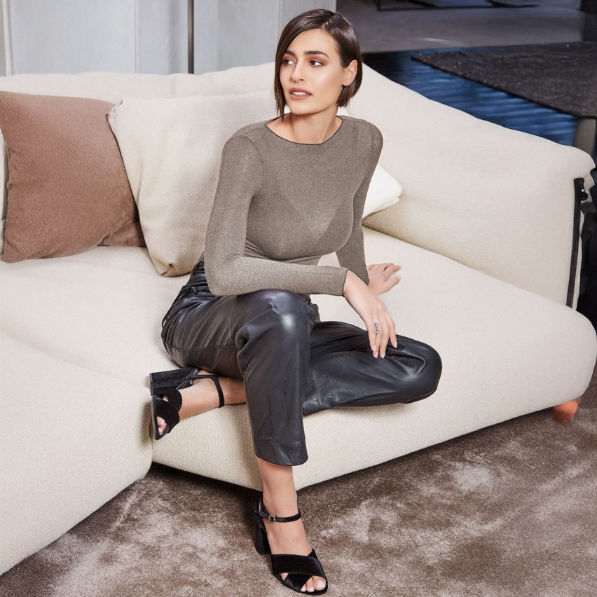 Maglia in Cashmere con Scollo Leggermente a Barca MySublyme 1412