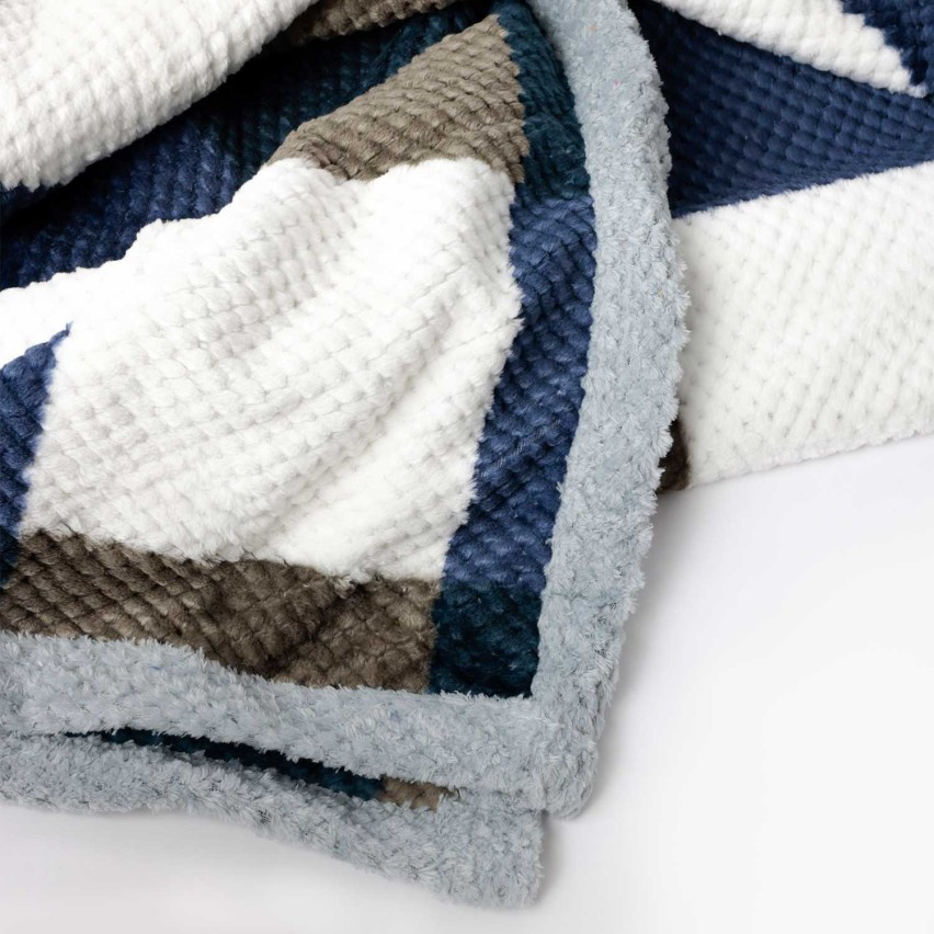 Coperta in soffice coral a quadri Admas 69110