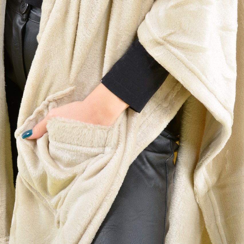 Mantella cappa con tasche in pelliccia Biancaluna sabbia