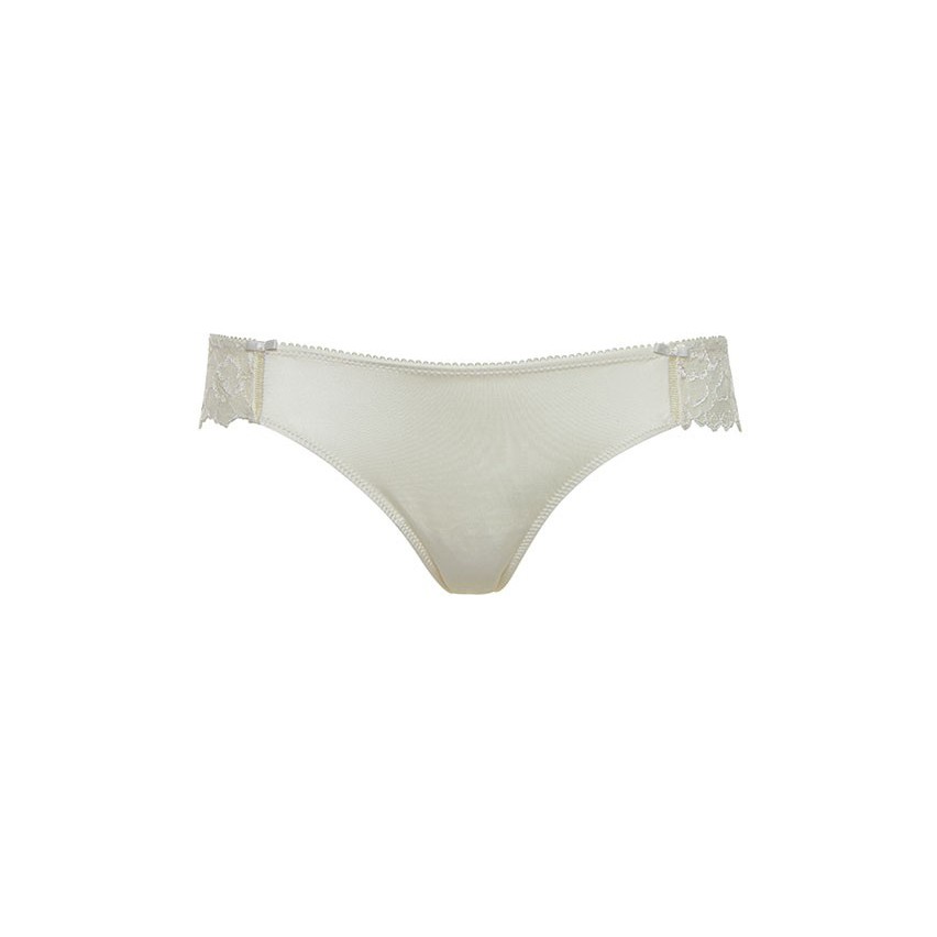 Brasiliana Lormar in pizzo gold sposa