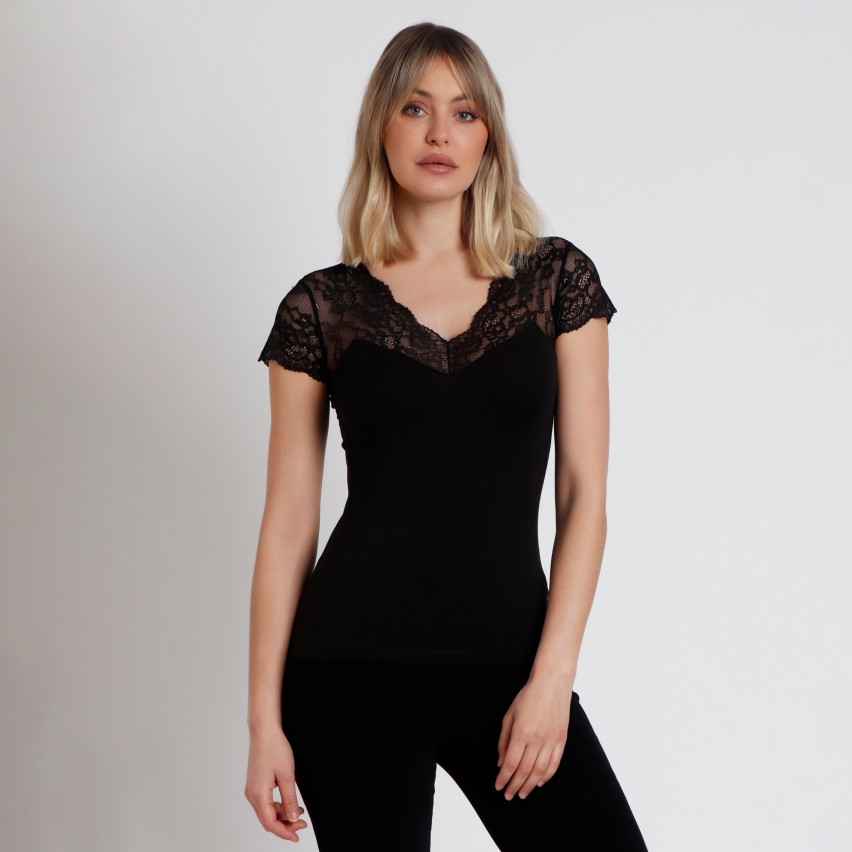 Maglia donna in cotone con dettagli decorativi in pizzo semitrasparente Admas 43574