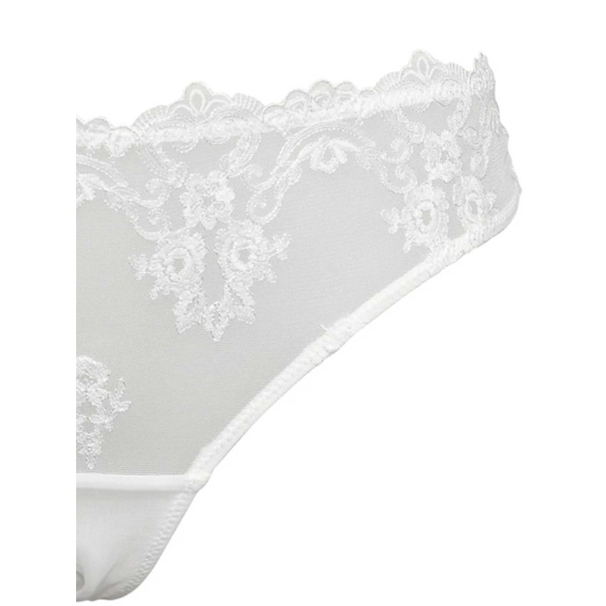 Brasiliana Sièlei 1947 glam in sensuale pizzo e tulle