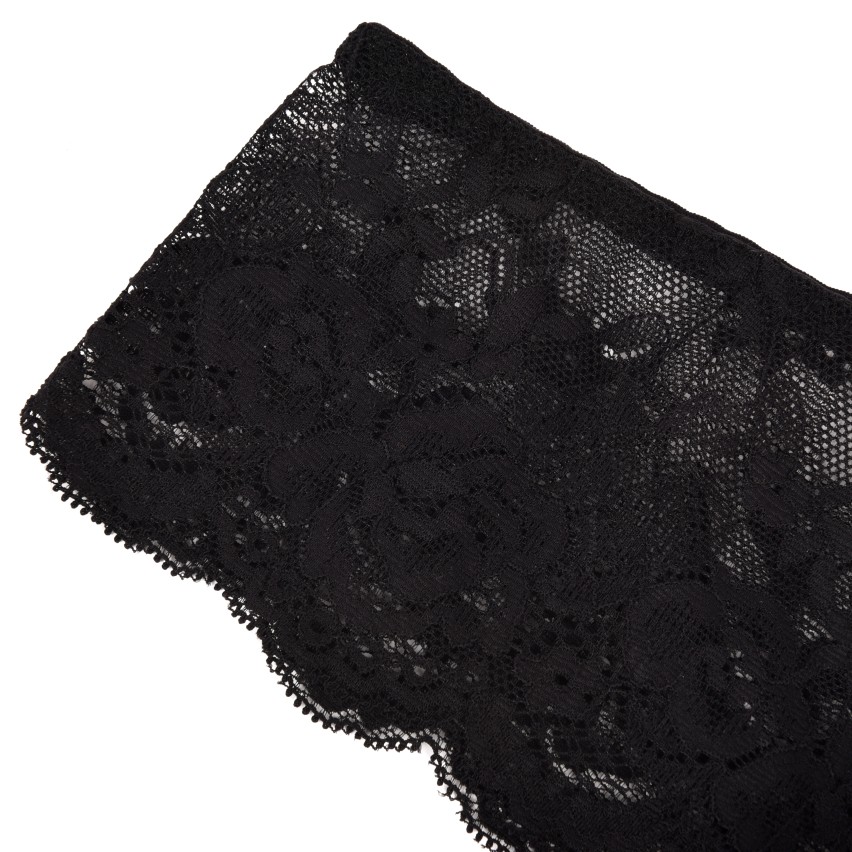 Brasiliana in pizzo a V Love and Bra Estelle