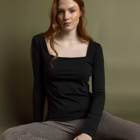 Maglia donna morbida scollo quadrato Admas 43684