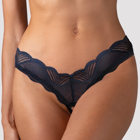 Perizoma in pizzo con cavallo aperto Obsessive Nightly Blue crotchless thong