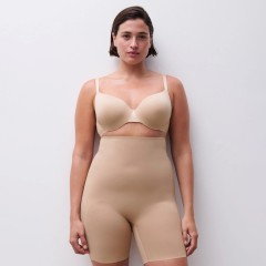 Guaina a pantaloncino contenitiva e modellante Chantelle C35070