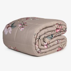 Copriletto trapunta invernale floreale Laura Biagiotti Antigone